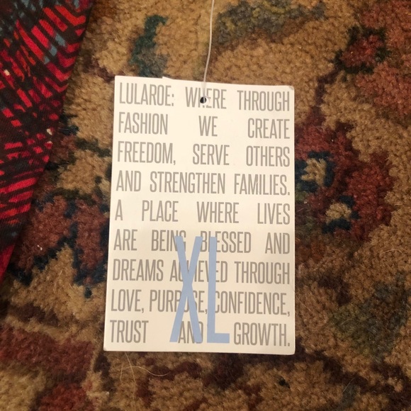 XL Lula Roe Irma - Picture 3 of 3